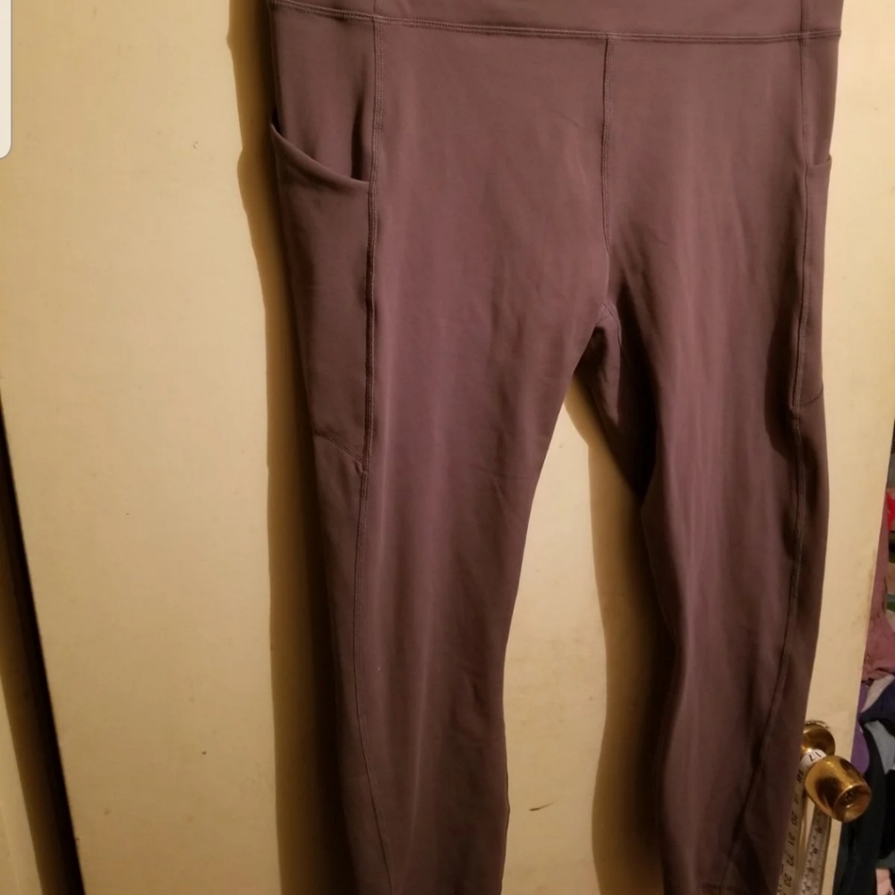 Fabletics workout pants - Picture 5 of 9